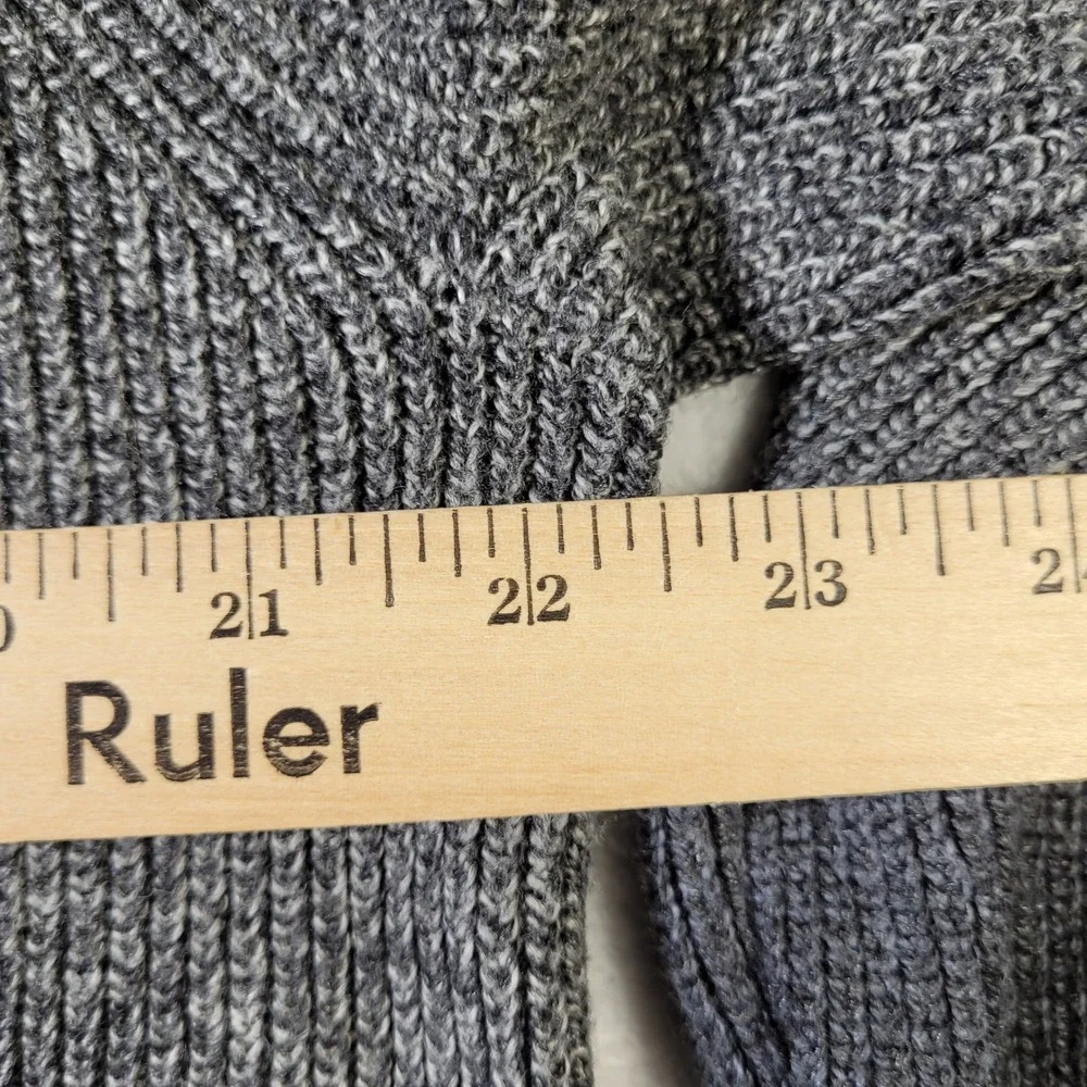 Hollister Sweater Mens L Grey Ombre Gradient Ribbed Knit Curved Hem Raglan